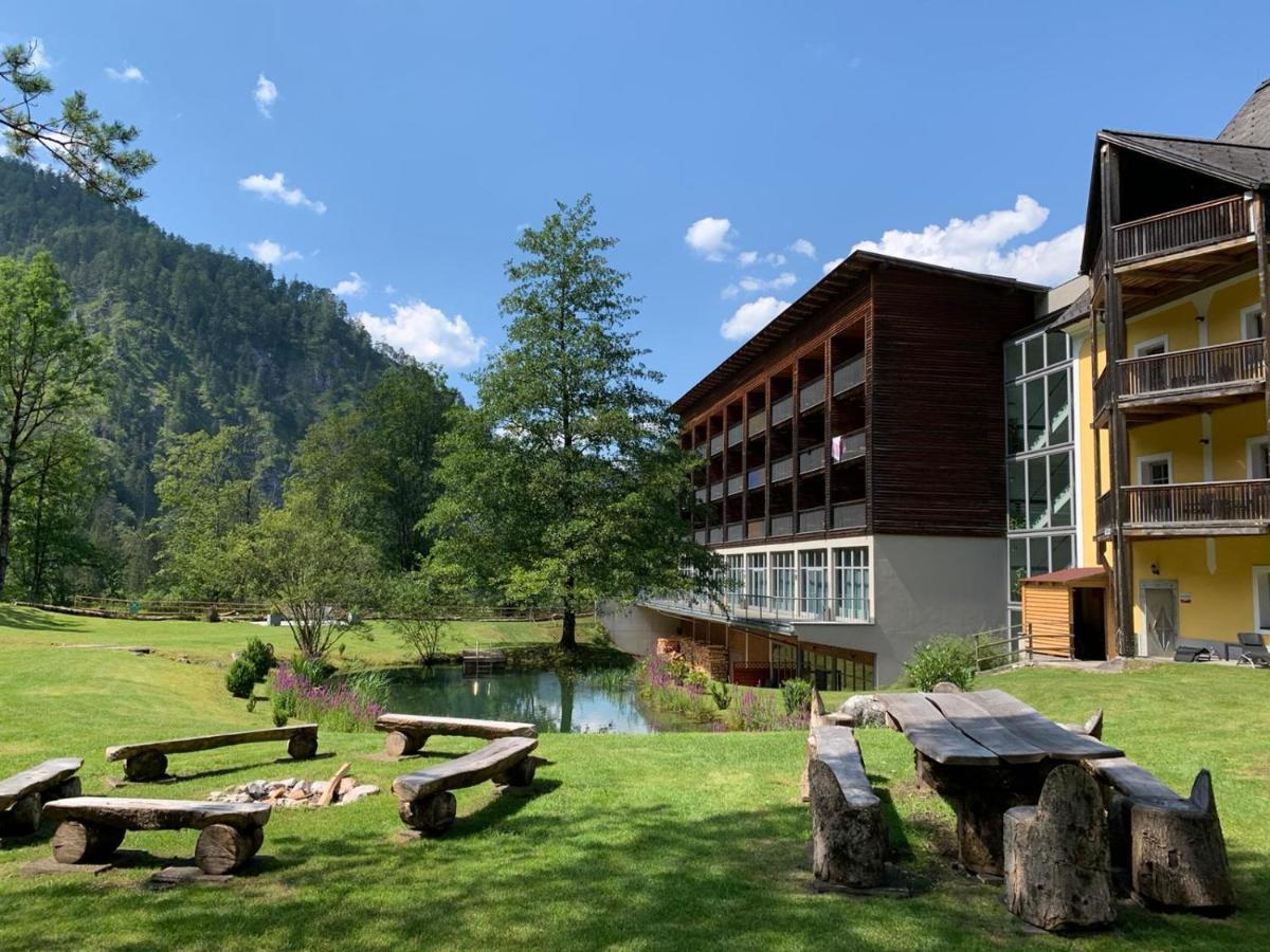 Hotel Bergkristall Wildalpen Extérieur photo